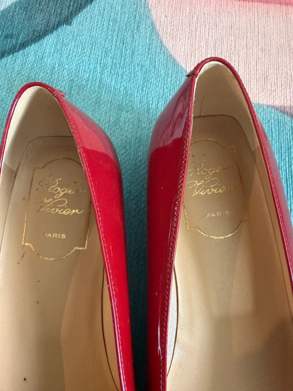 Roger Vivier Red Patent Leather Square with Gold Buckle - Picture 2 of 5